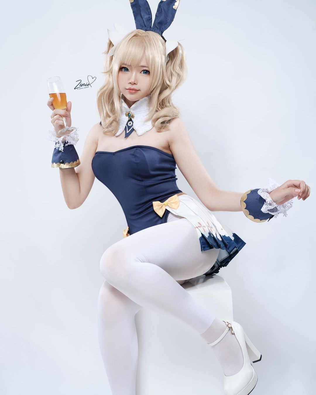 图片[1]-ZinieQ – NO.124 Barbara Bunny[12P]-XikXak